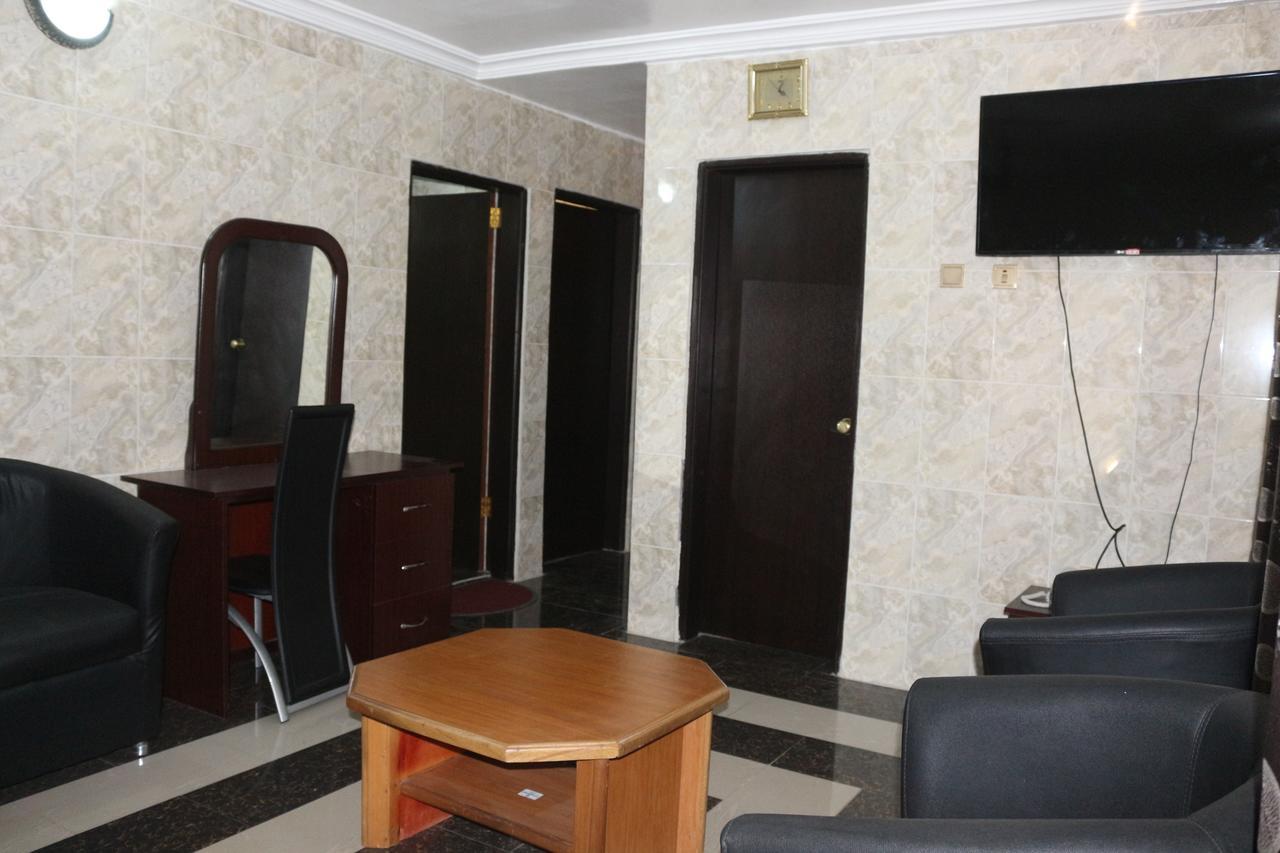 Cute Villa Hotel And Suites Uyo Dış mekan fotoğraf